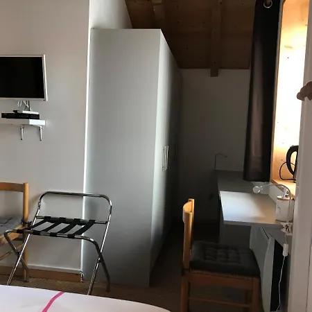 Le Saint Jo Bed & Breakfast *